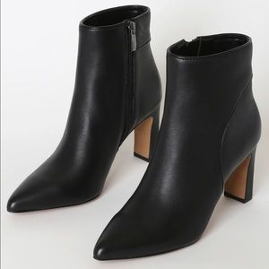 JENN BY STEVE MADDEN- Genuine Leather booties- Sz 7